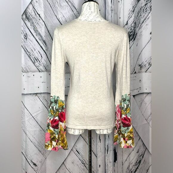 INC. International Concepts V-neck Floral Sweater Bell Sleeves Size M - Picture 5 of 6